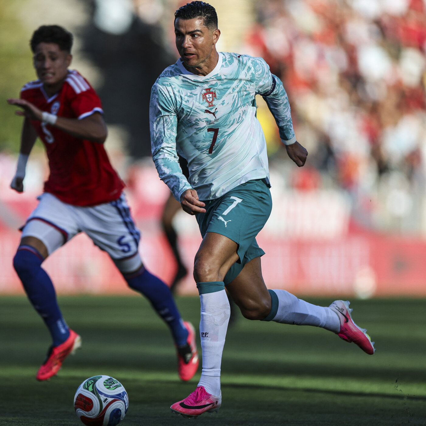 The United States team in action during their dominant 4-1 World Cup victory over Paraguay at Los Angeles Stadium