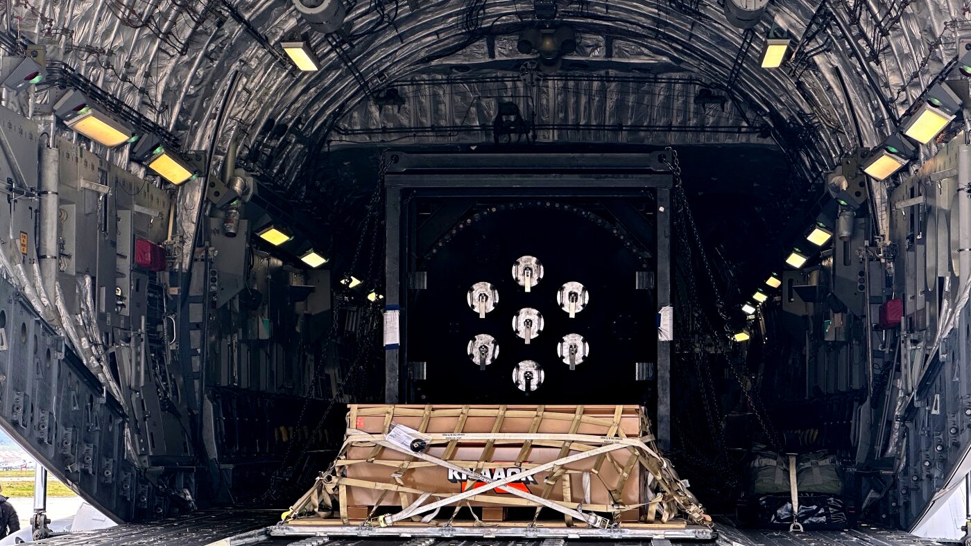 US navy airlifts small reactor as Trump pushes to shortly deploy nuclear energy : NPR