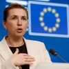 De Deense premier Mette Frederiksen spreekt tijdens een mediaconferentie op de EU-top in Brussel, vrijdag 19 december 2025.