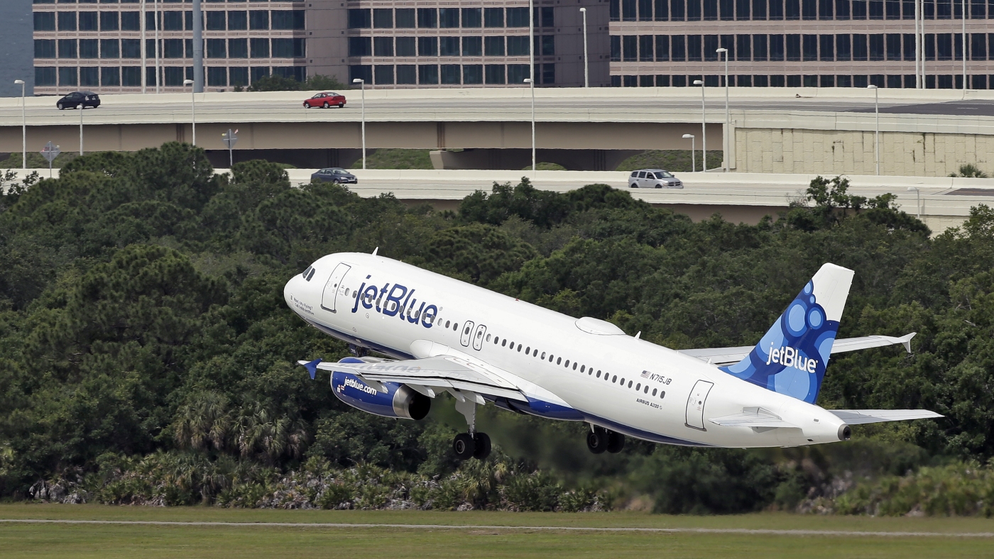 2 bodies found in JetBlue plane’s landing gear compartment at a Florida airport : NPR