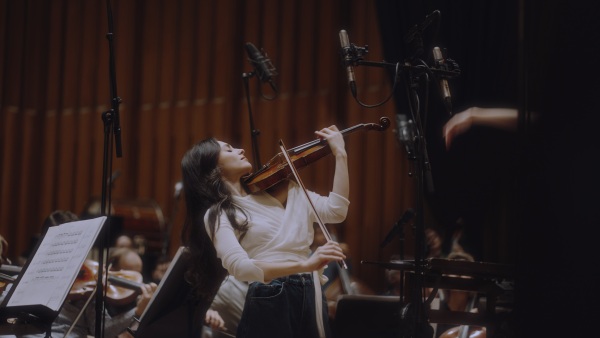 Violinist Esther Abrami uncovers 'hidden treasure' of music by women