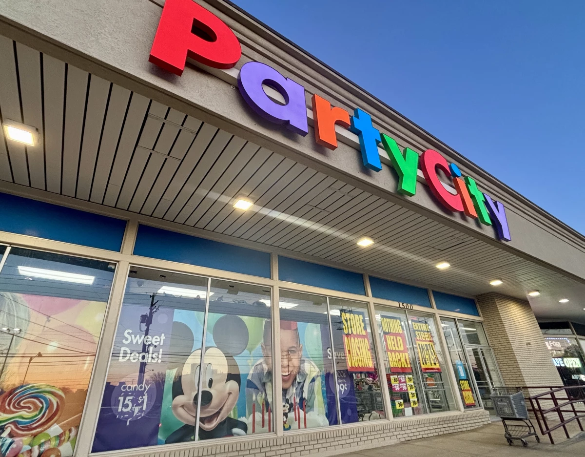 Party City plans to permanently close in February.