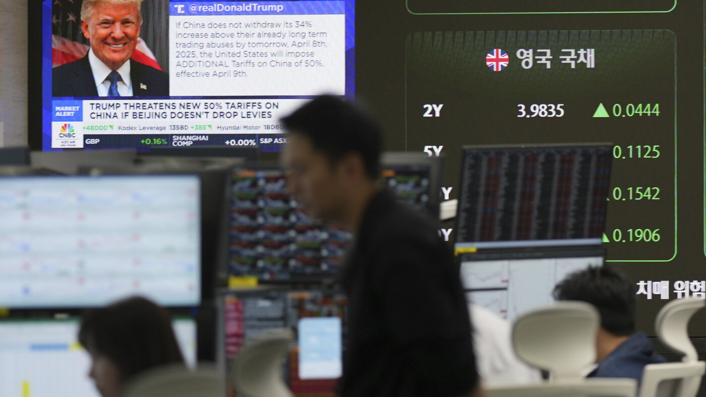 U.S. stocks fall again, wiping out earlier gains as Trump tariff shock ...