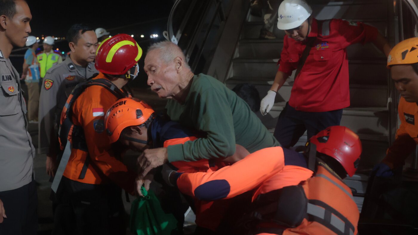 A blaze on an Indonesian passenger ferry leaves at least 5 dead and dozens missing