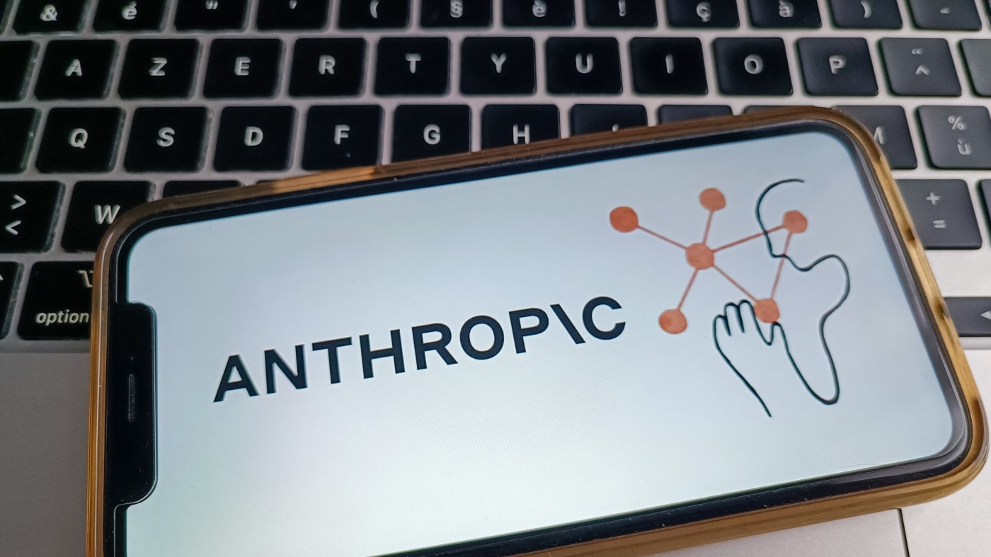 Anthropic pays the authors $ 1.5 billion to settle the trial for copyright violation: NPR Anthropic pays the authors $ 1.5 billion to settle the trial for copyright violation: NPR