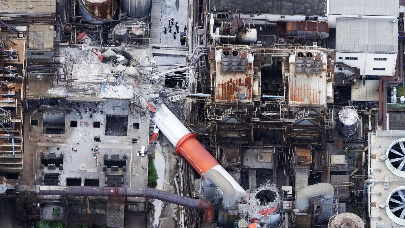 Death toll rises to 18 as rescuers comb through quake rubble in southwestern Japan