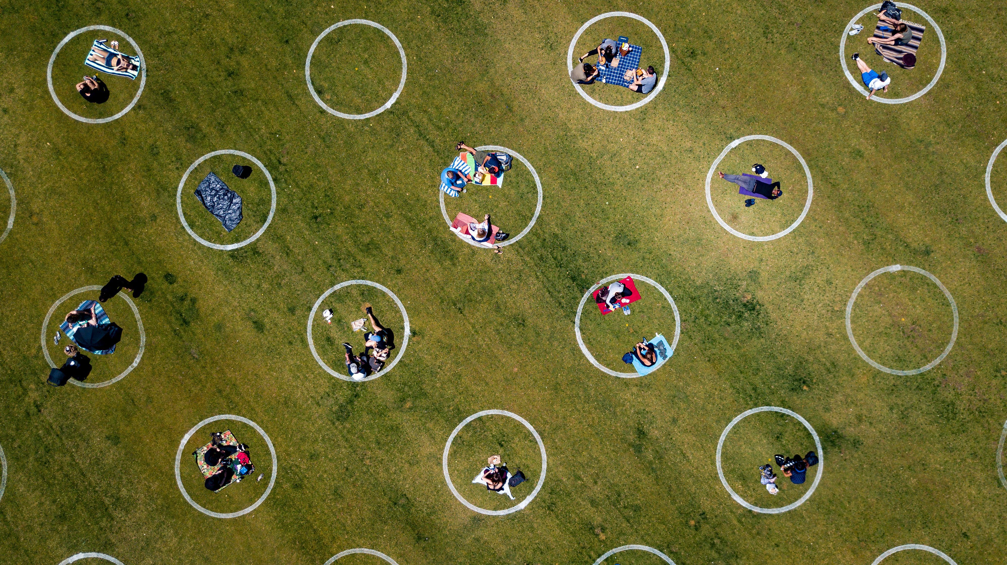 Coronavirus FAQ: Is the 6-foot rule debunked? Or does distance still protect you?
