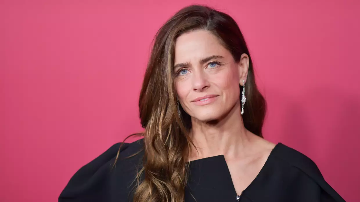 Actor Amanda Peet says she's 'cancer-free and extremely lucky'