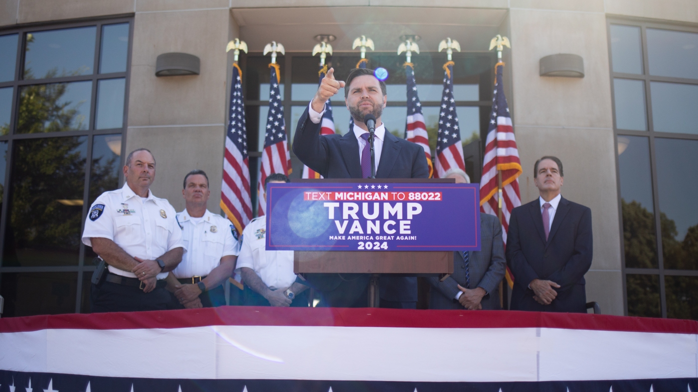 JD Vance shadows Harris and Walz in battleground states : NPR jd-vance-shadows-harris-and-walz-in-battleground-states-npr