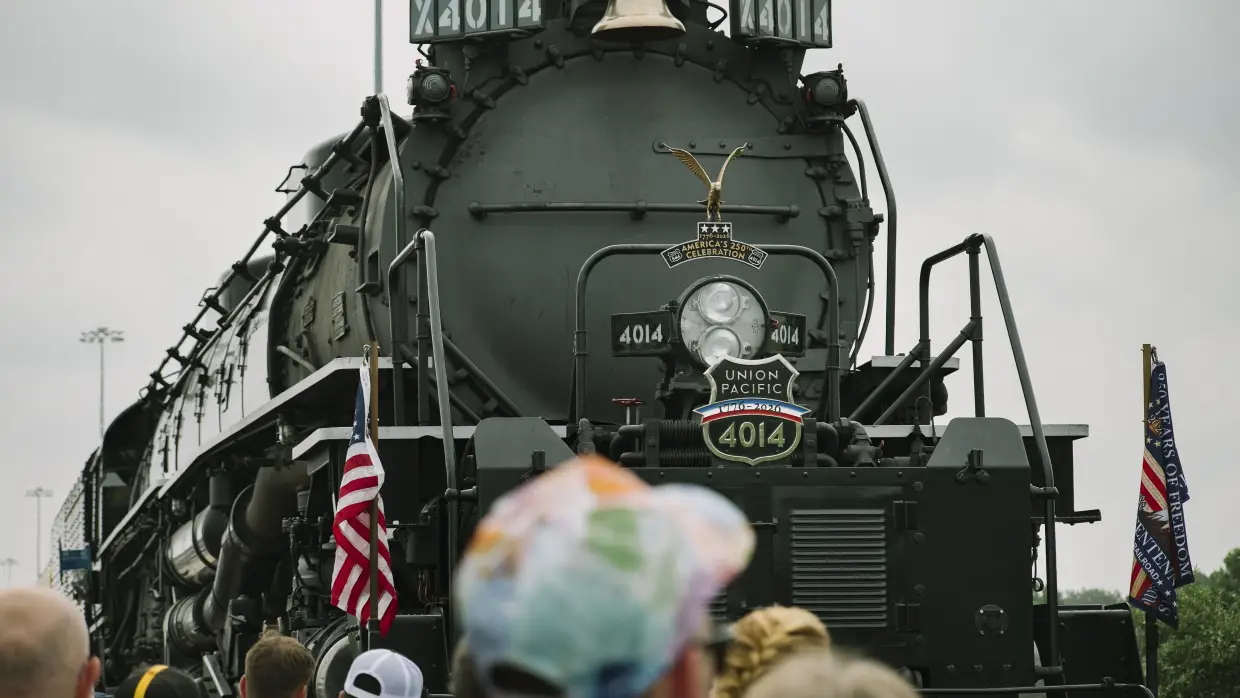 The biggest steam locomotive is whistle-stopping across the U.S.