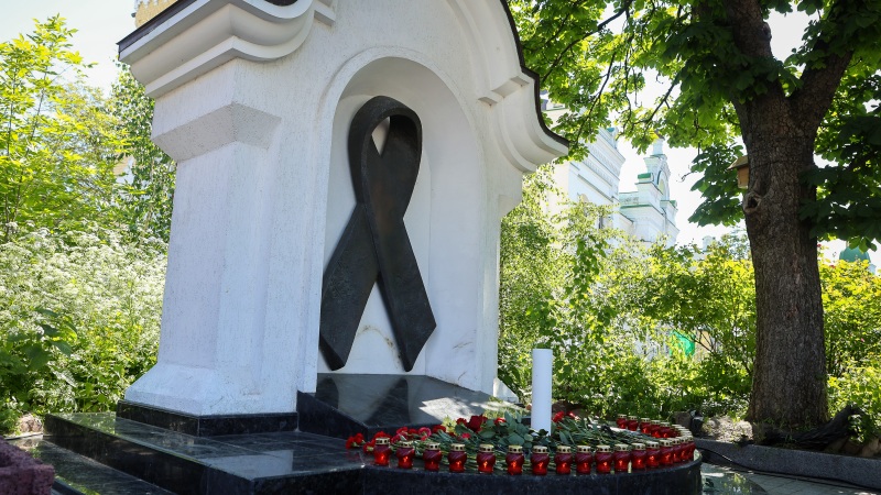 Ukrainians put flowers and candles at the monument to people who died of AIDS on May 17, 2024 in Kyiv, Ukraine. Over 1,000,000 Ukrainian men and women were tested for HIV during the 7 years of the HealthLink project. Of these, 26,000 Ukrainians learned about their HIV-positive status for the first time and are receiving treatment. After the start of the full-scale Russia’s war against Ukraine, there was a risk of a catastrophic shortage of drugs for HIV patients. At the urgent request of the Public Health Center of the MOH of Ukraine and the largest patient organization ‘100 % Life’, the PEPFAR program invested 13 million dollars for the emergency purchase of medicines. Currently, international partners PEPFAR, USAID and the Global Fund have already agreed to finance the purchase of medicines for the next two years.