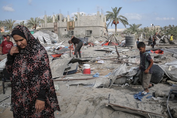 An Israeli strike on a Gaza humanitarian zone kills at least 19