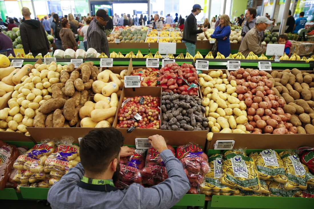 Walmart adopts electronic shelf labels, following other supermarkets. What it means for you : NPR