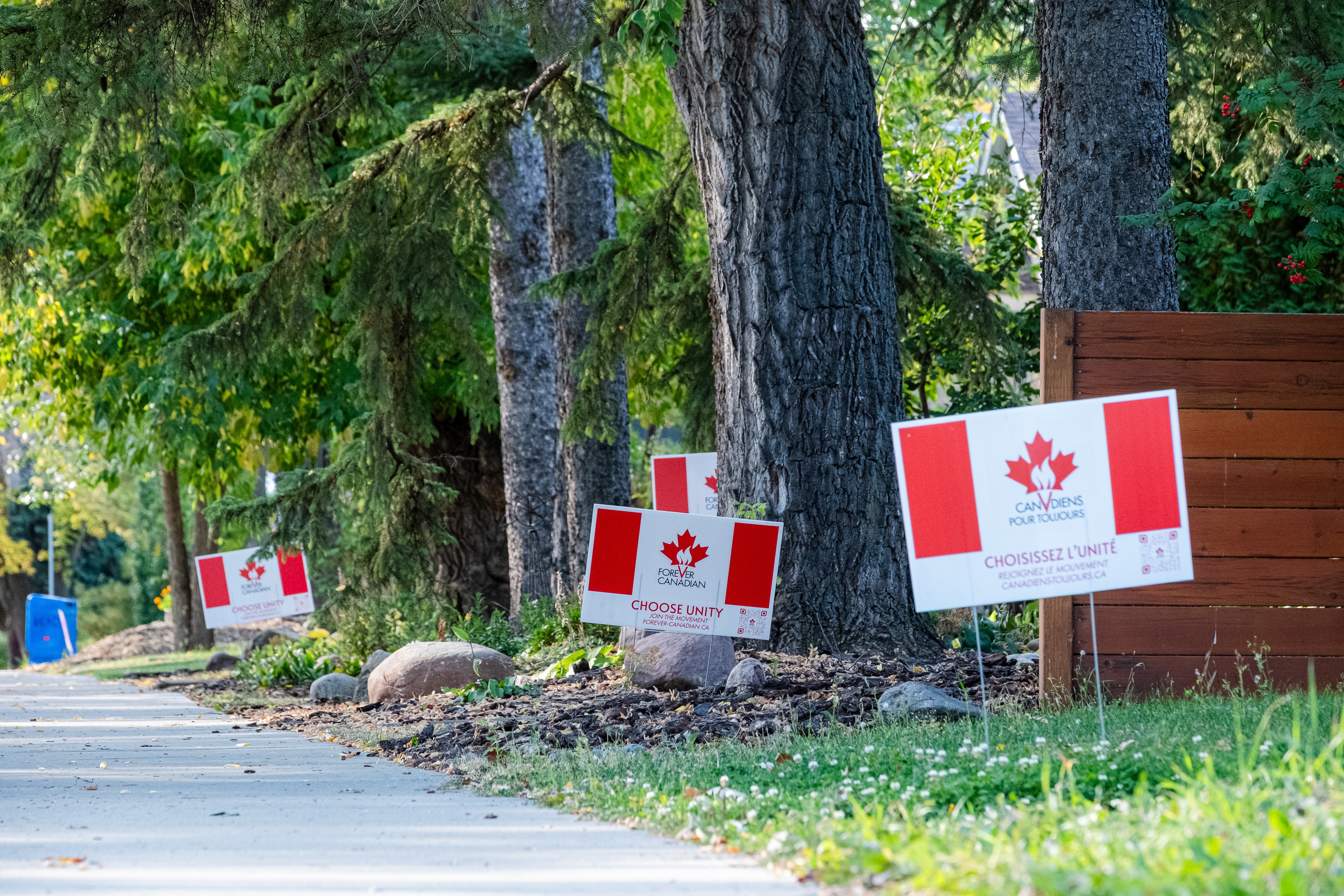 Alberta voters weigh future in Canada