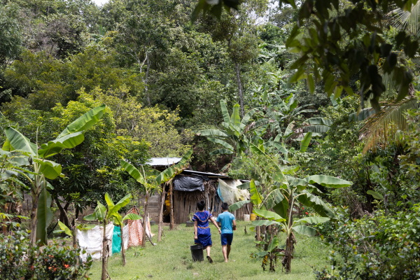 selects/Panama HIV-3.jpg
