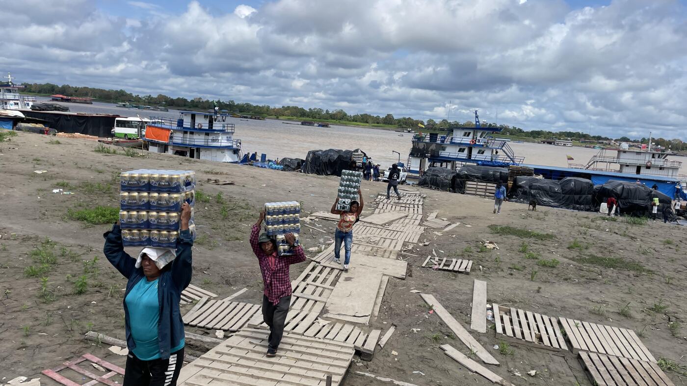 Shifting Amazon River puts Colombia’s only port in jeopardy : NPR Shifting Amazon River puts Colombia’s only port in jeopardy : NPR