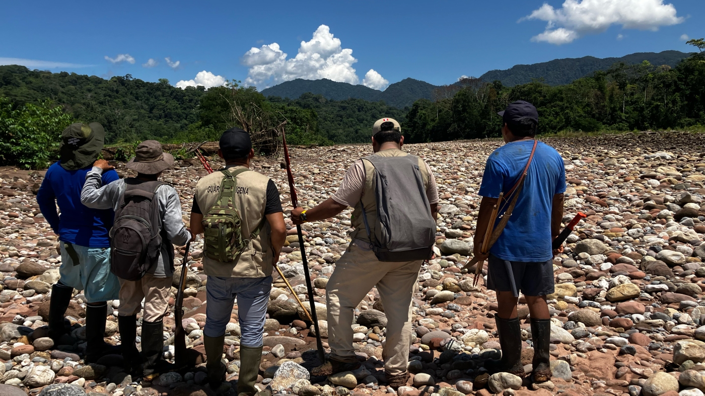 Peru’s Indigenous guards battle coca growers within the Amazon : NPR Peru’s Indigenous guards battle coca growers within the Amazon : NPR