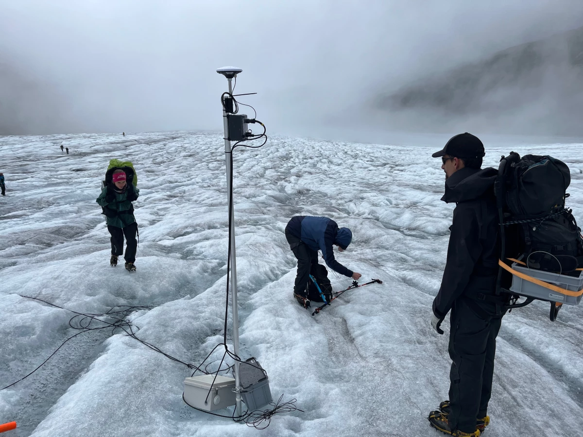 Farinotti and his team set up a GPS tower powered by a portable solar panel to record the glacier's movement over time.