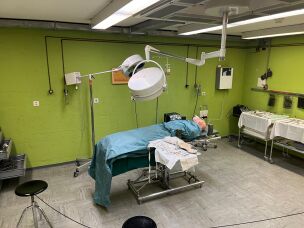 The hospital in the Sonnenberg bunker is equipped for surgeries and other compelx medical procedures.