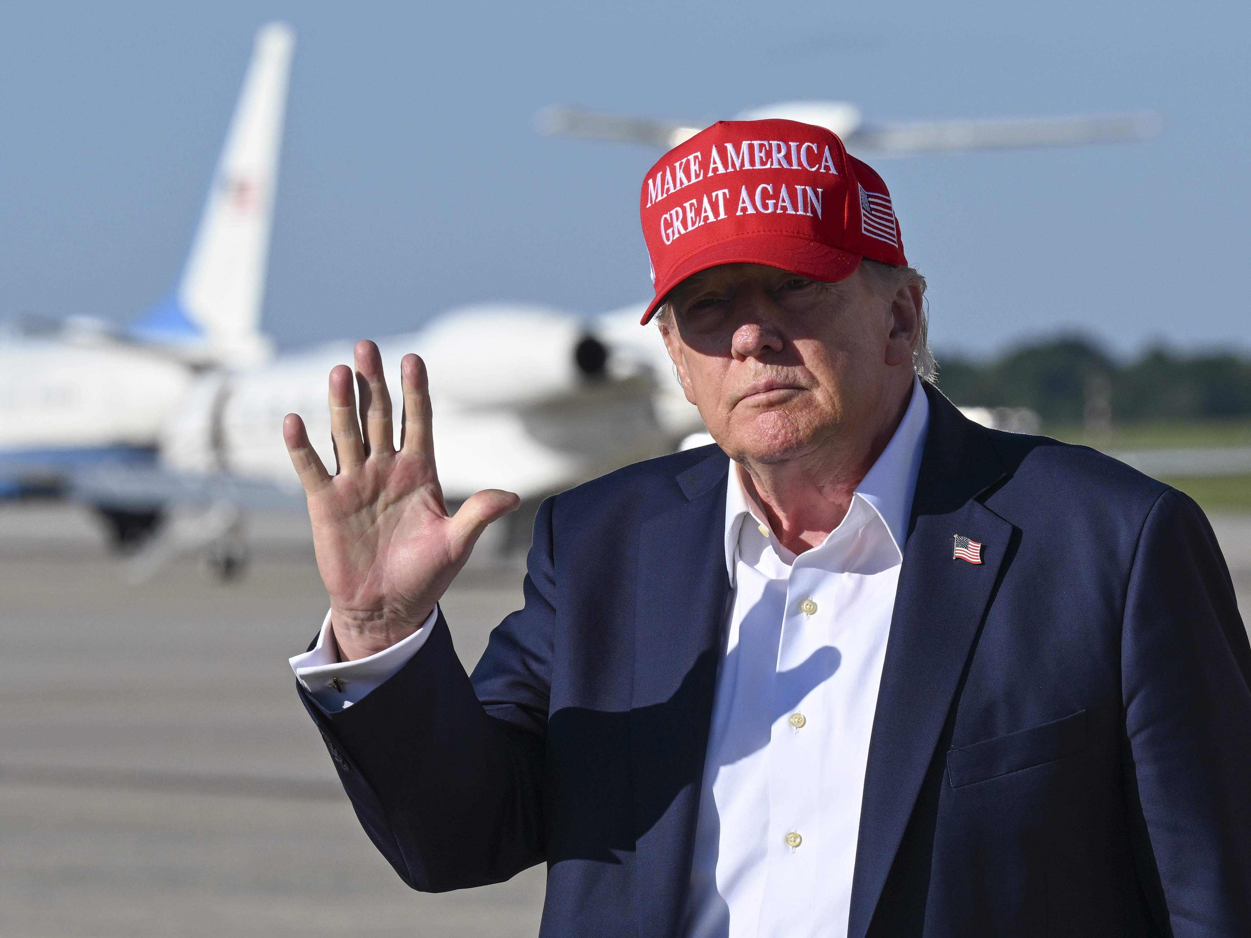 GOP gathers in Dallas for 'Trumpapalooza' midterm convention as Canada's retaliatory tariffs take effect