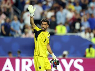 Cape Verde's goalkeeper Vozinha waves at the end of the 2026 World Cup Group H football match between Uruguay and Cape Verde at the Miami Stadium in Miami Gardens on June 21.
