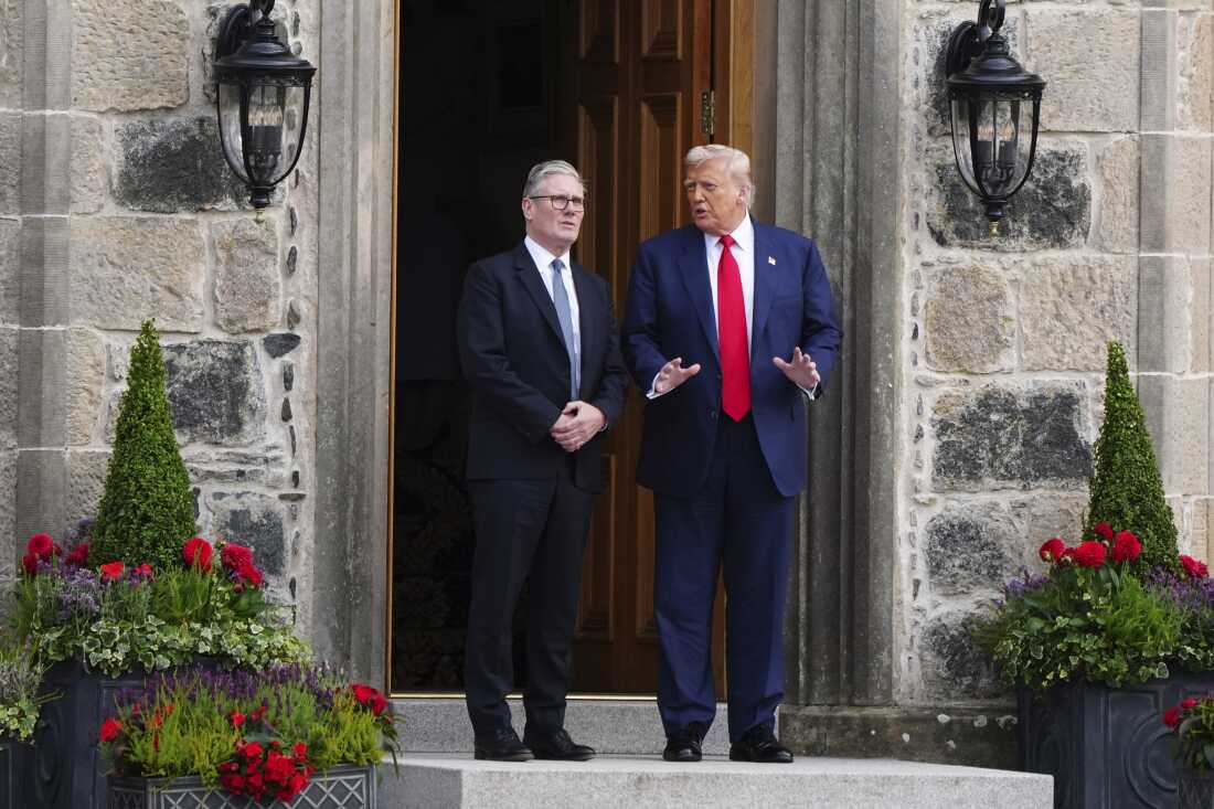 British Prime Minister Keir Starmer and President Trump at Trump International Golf Links in Aberdeenshire, Scotland, Monday.