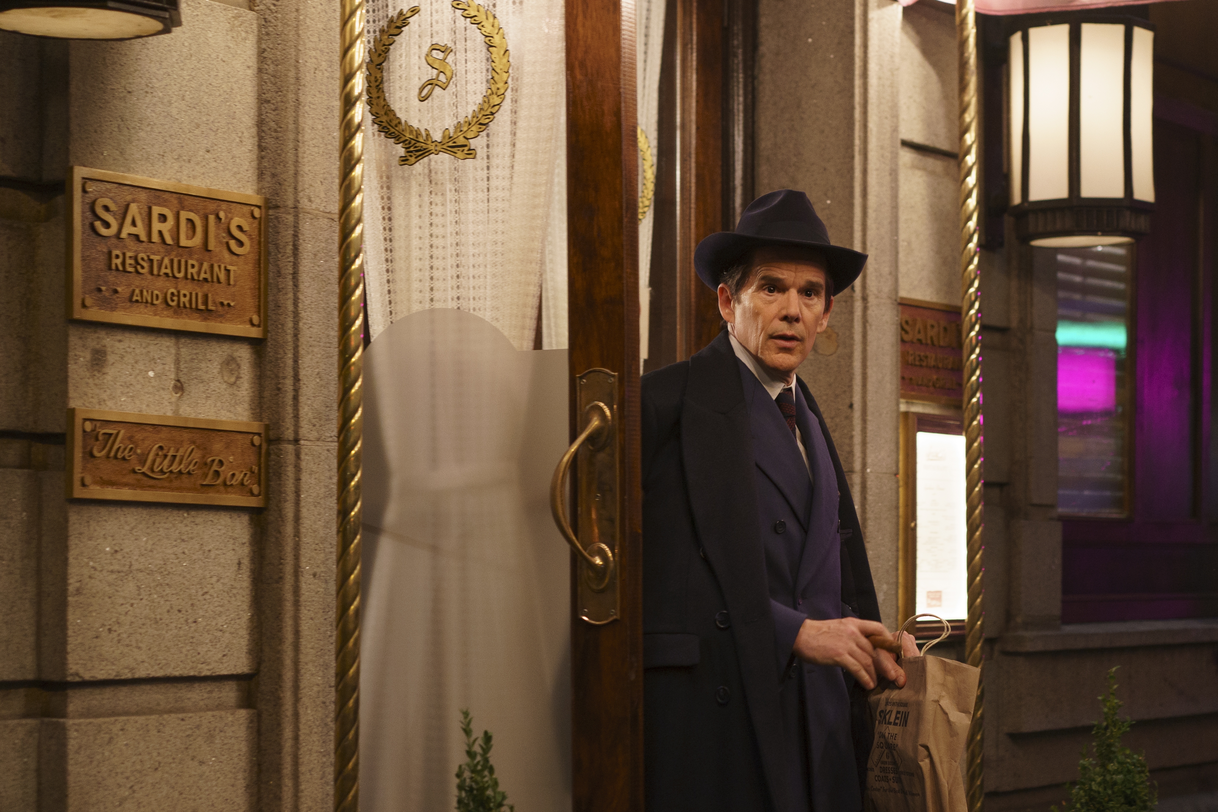 Ethan Hawke as Lorenz Hart in <em>Blue Moon.</em>