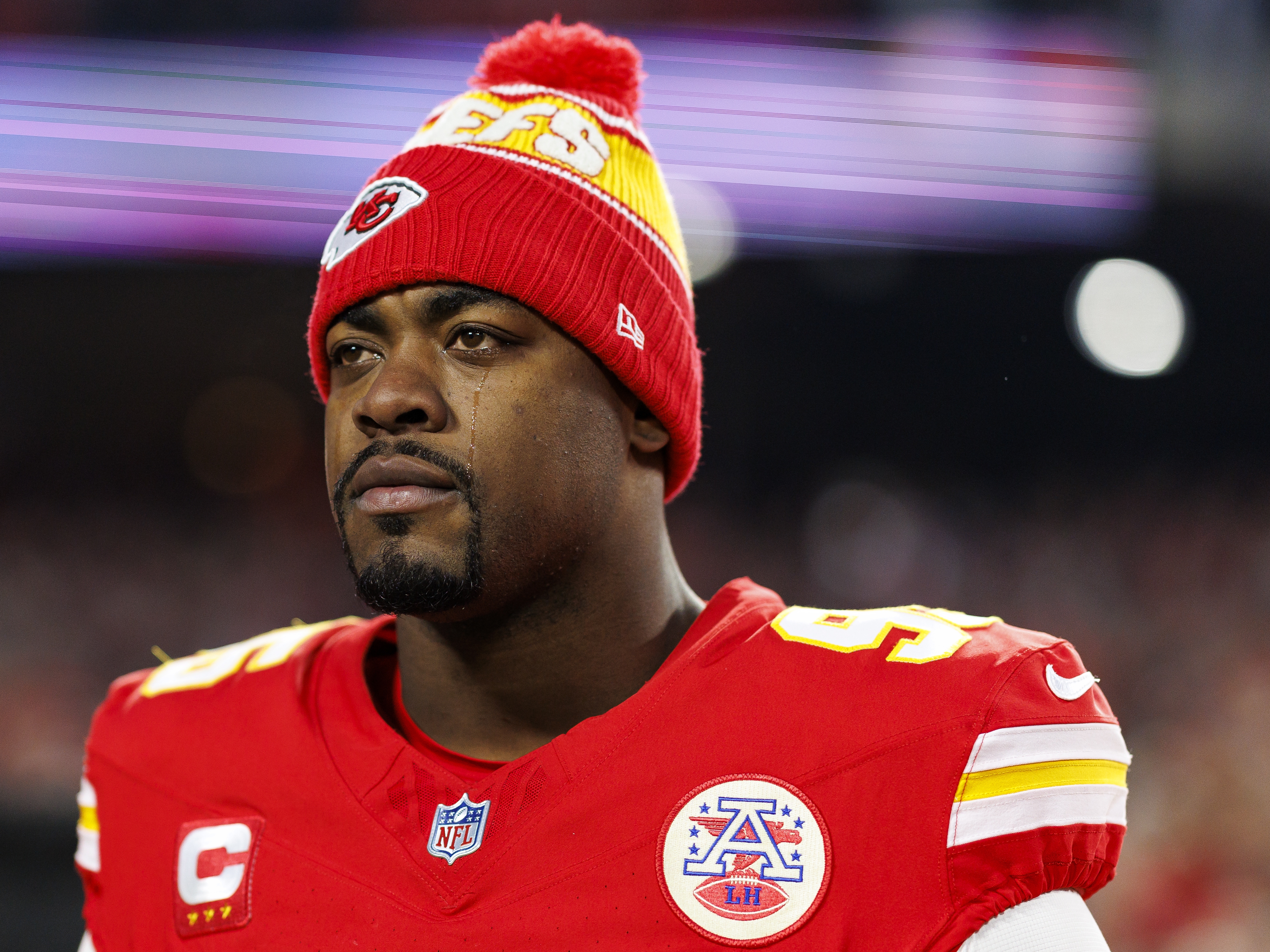 HEART OF A CHAMPION: A 7-year-old girl battling a malignant brain tumor had one final wish — to call her idol Chris Jones to express her admiration and wish the Chiefs good luck. But what happened next was more than just a phone call. Jones’s act of kindness brought tears to the hospital and her family, proving that greatness comes not only from Lombardi trophies but also from compassion. – manh