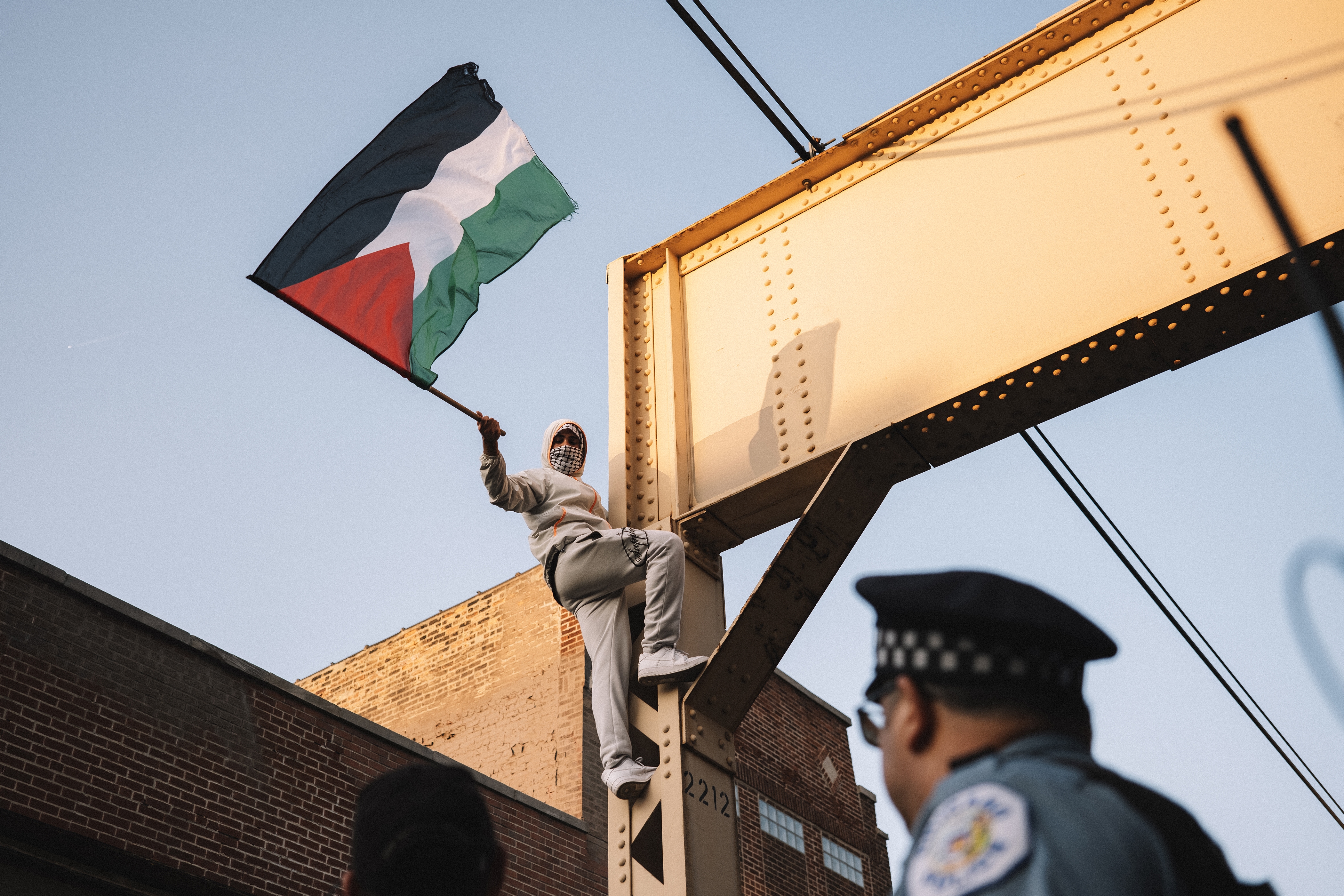 United Auto Workers calls for a Palestinian speaker at DNC as thousands protest nearby United Auto Workers calls for a Palestinian speaker at DNC as thousands protest nearby