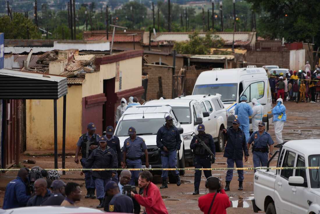 9 killed, 10 wounded in South African pub taking pictures