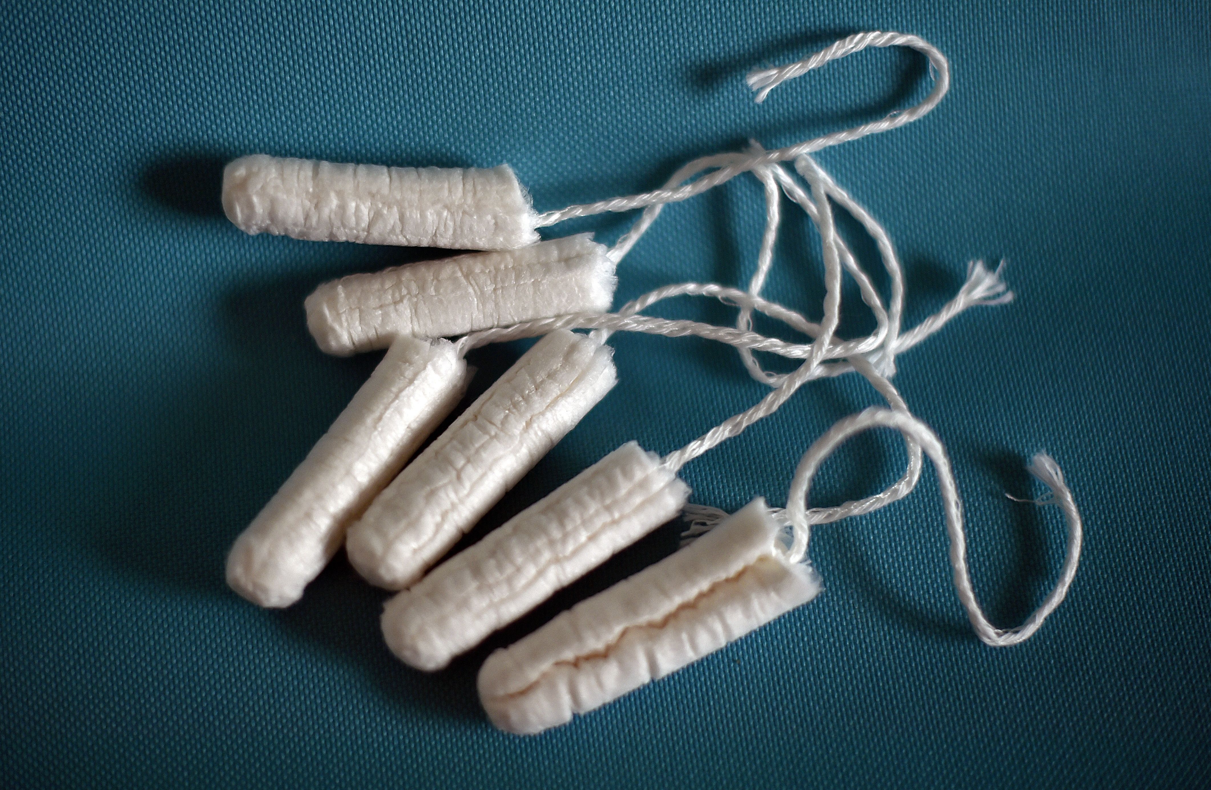 After a study found toxic metals in tampons, lawmakers are pressing the FDA to act