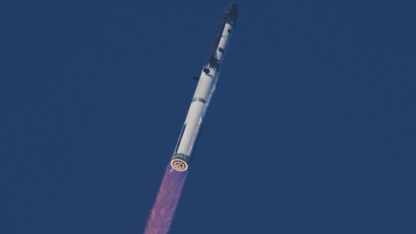 SpaceX launches its largest Starship but on a check flight : NPR SpaceX launches its largest Starship but on a check flight : NPR