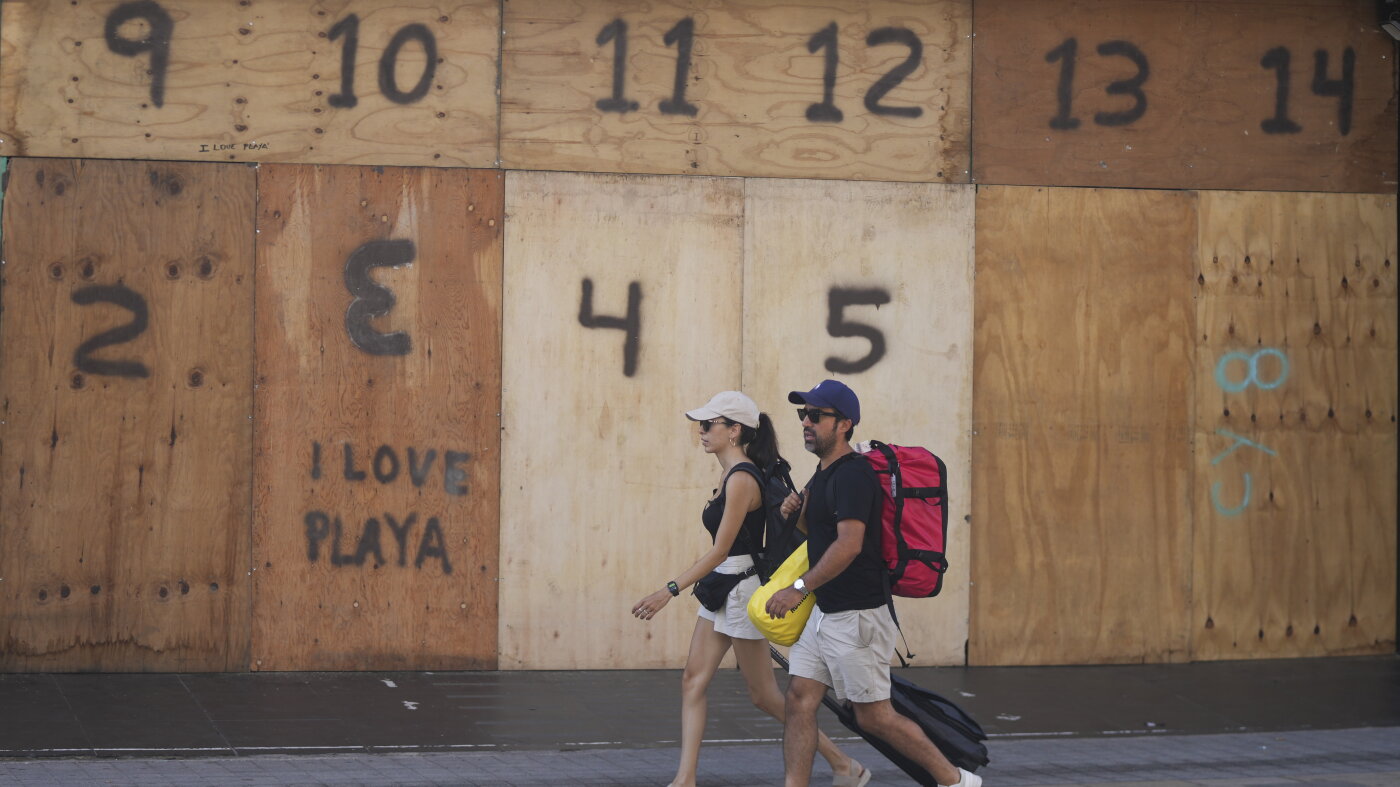Photos: See the path of destruction from Hurricane Beryl : The Picture ...