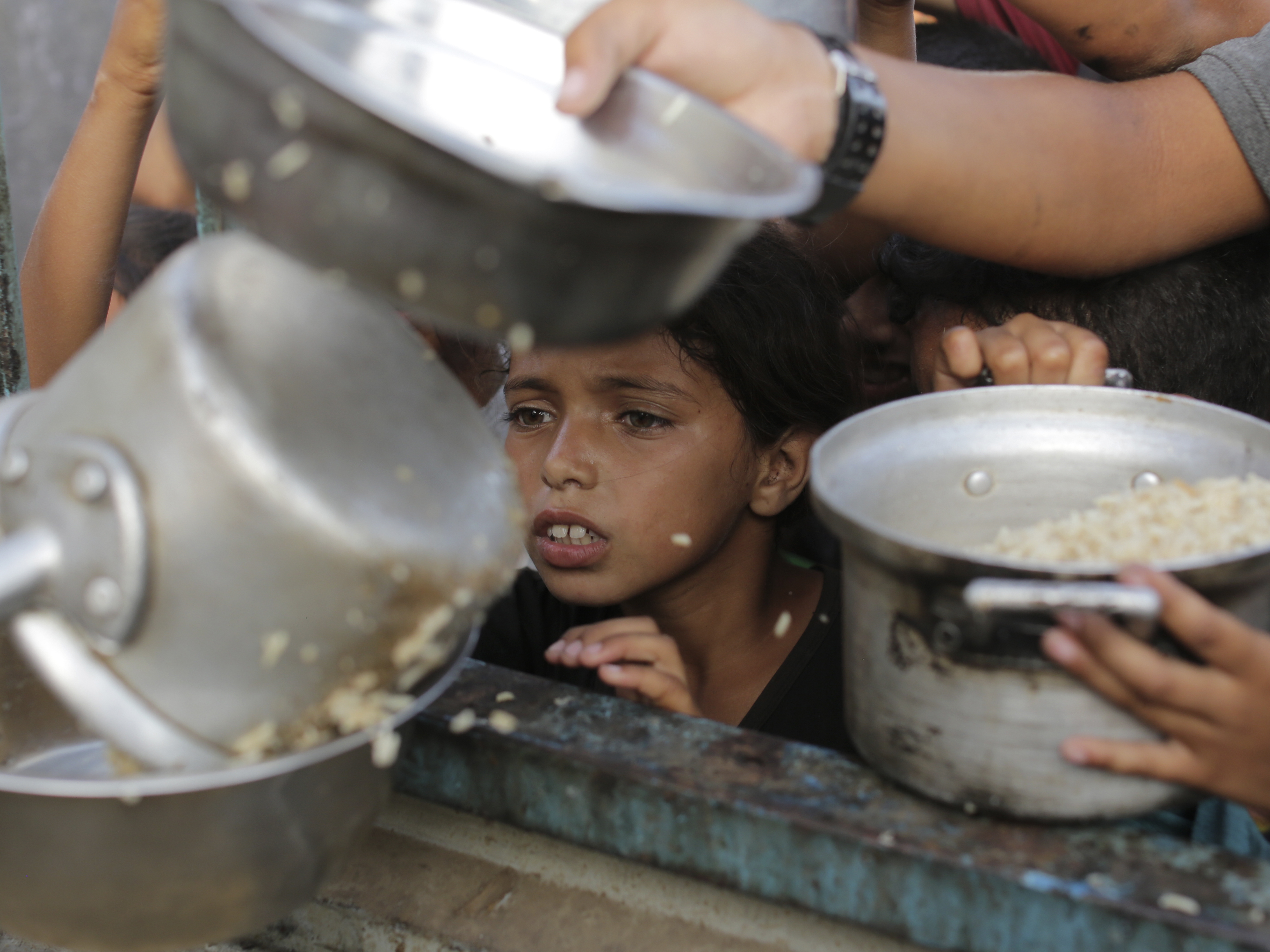 Israeli military announces daily ‘tactical pause’ in southern Gaza to allow in aid Israeli military announces daily ‘tactical pause’ in southern Gaza to allow in aid