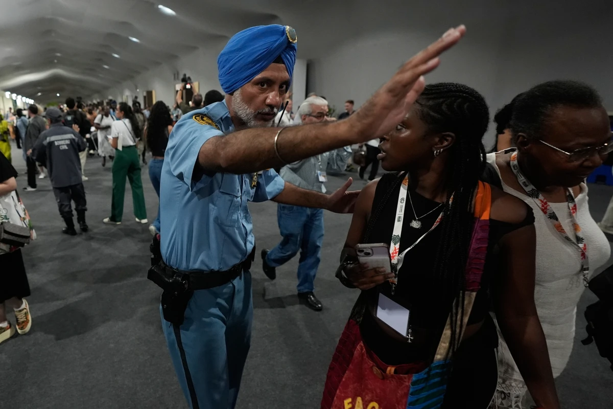 Fire prompts evacuations at U.N. climate talks in Brazil; 13 suffer ...