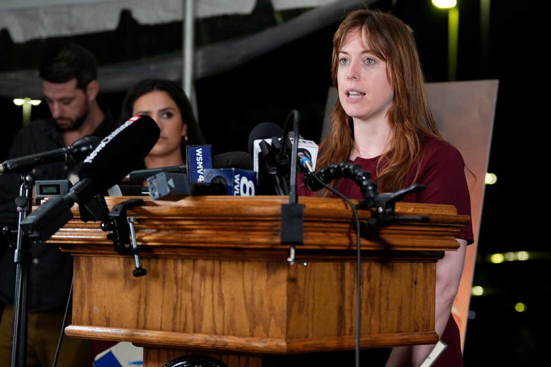 Media witness Catherine Sweeney speaks during a news conference at Riverbend Maximum Security Institution after the execution of Christa Pike was halted on Sept. 30.