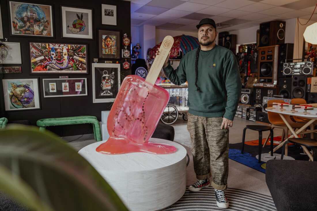 An artist brought 'I.C.E. pops' to a Texas campus. The show was shut down in days An artist brought 'I.C.E. pops' to a Texas campus. The show was shut down in days