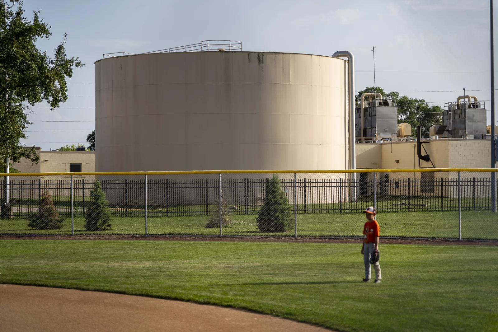 In Iowa, the water is so concerning that it could decide who wins the governor's race