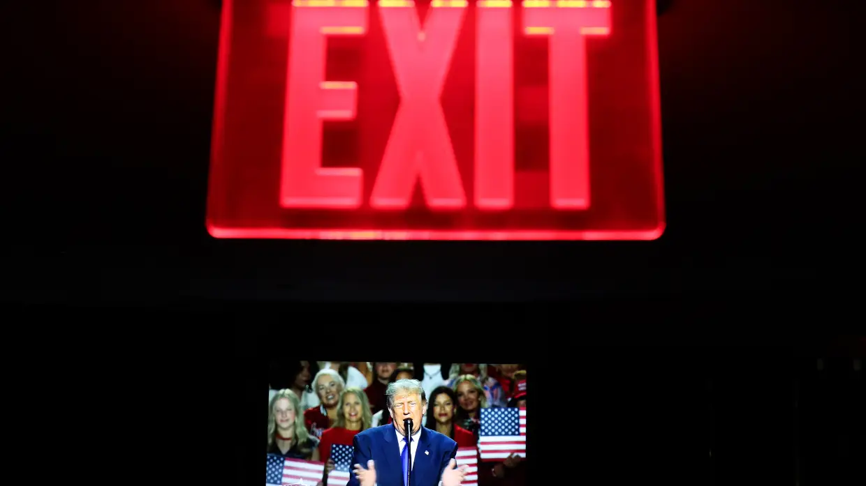 As election enters its final stretch, some Republicans are distancing from Trump