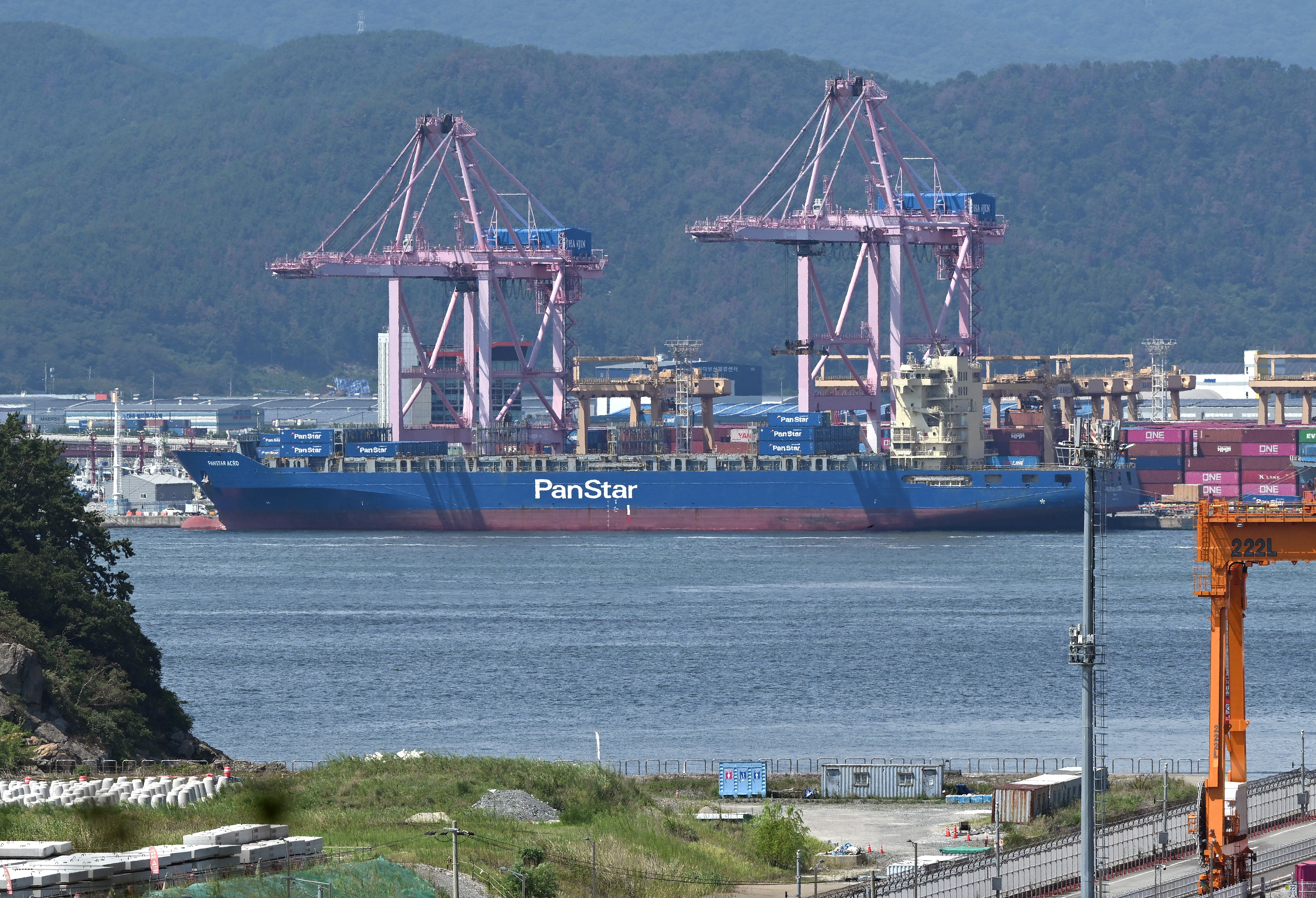 Pressure on global chokepoints drives Asia's increased use of Arctic Trade Routes