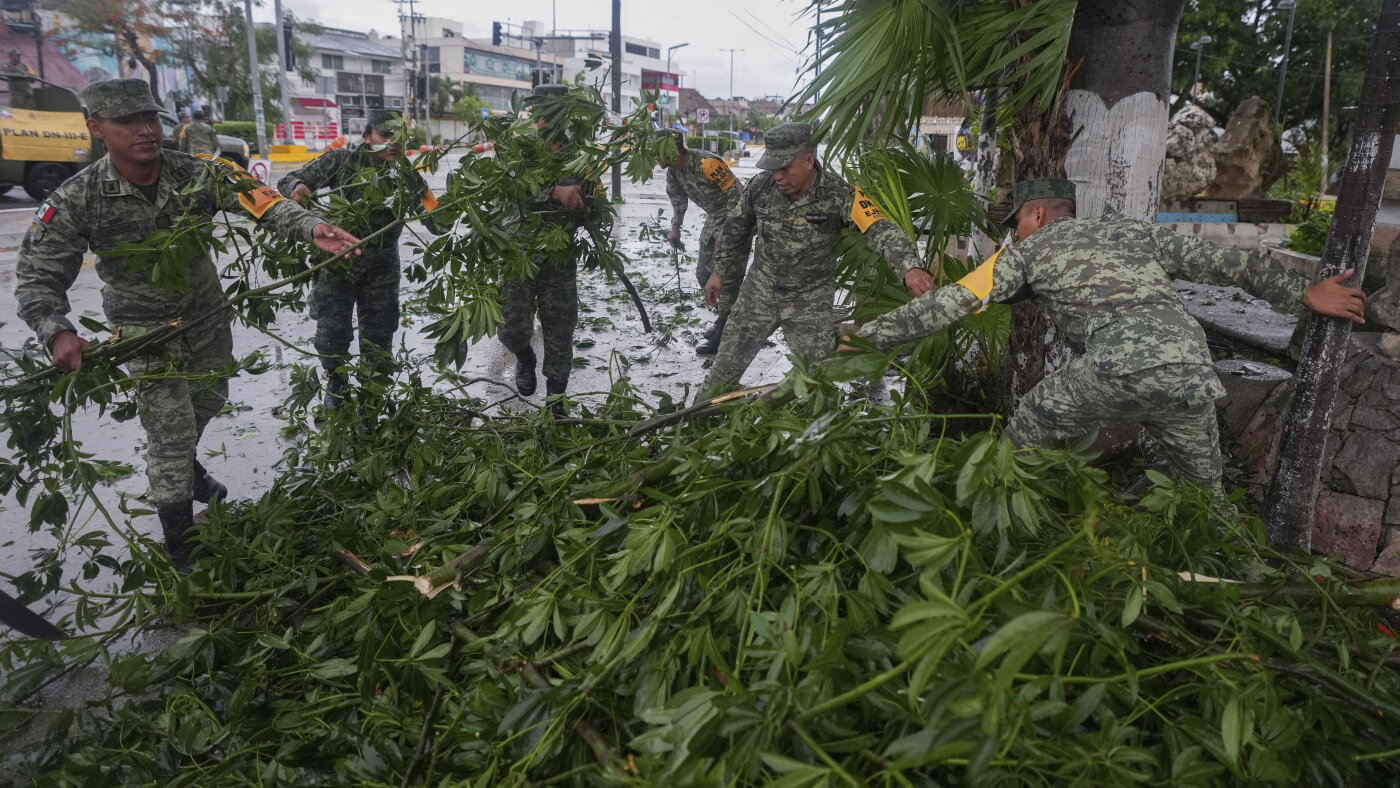Photos: See the path of destruction from Hurricane Beryl : The Picture ...