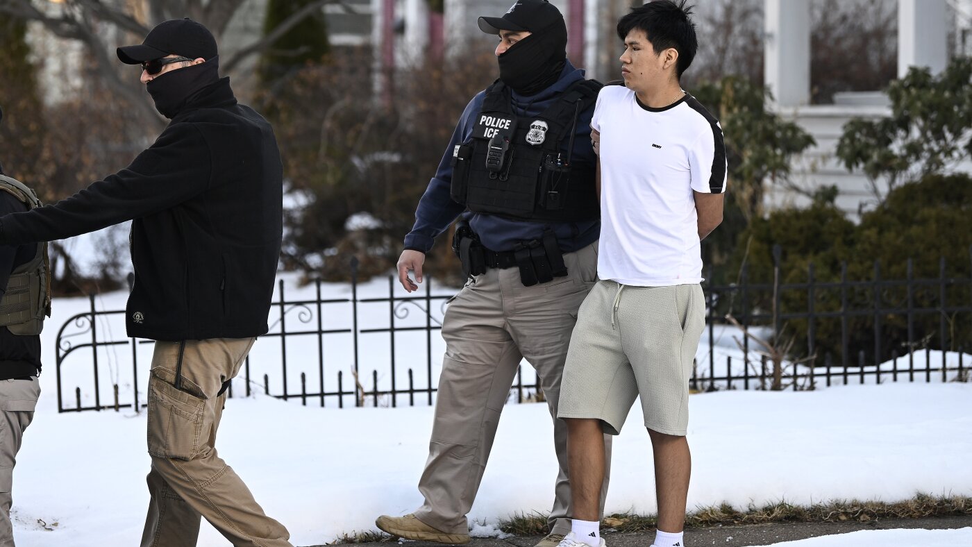 Medicaid can share data with ICE. Here's how that 180-degree change spreads fear