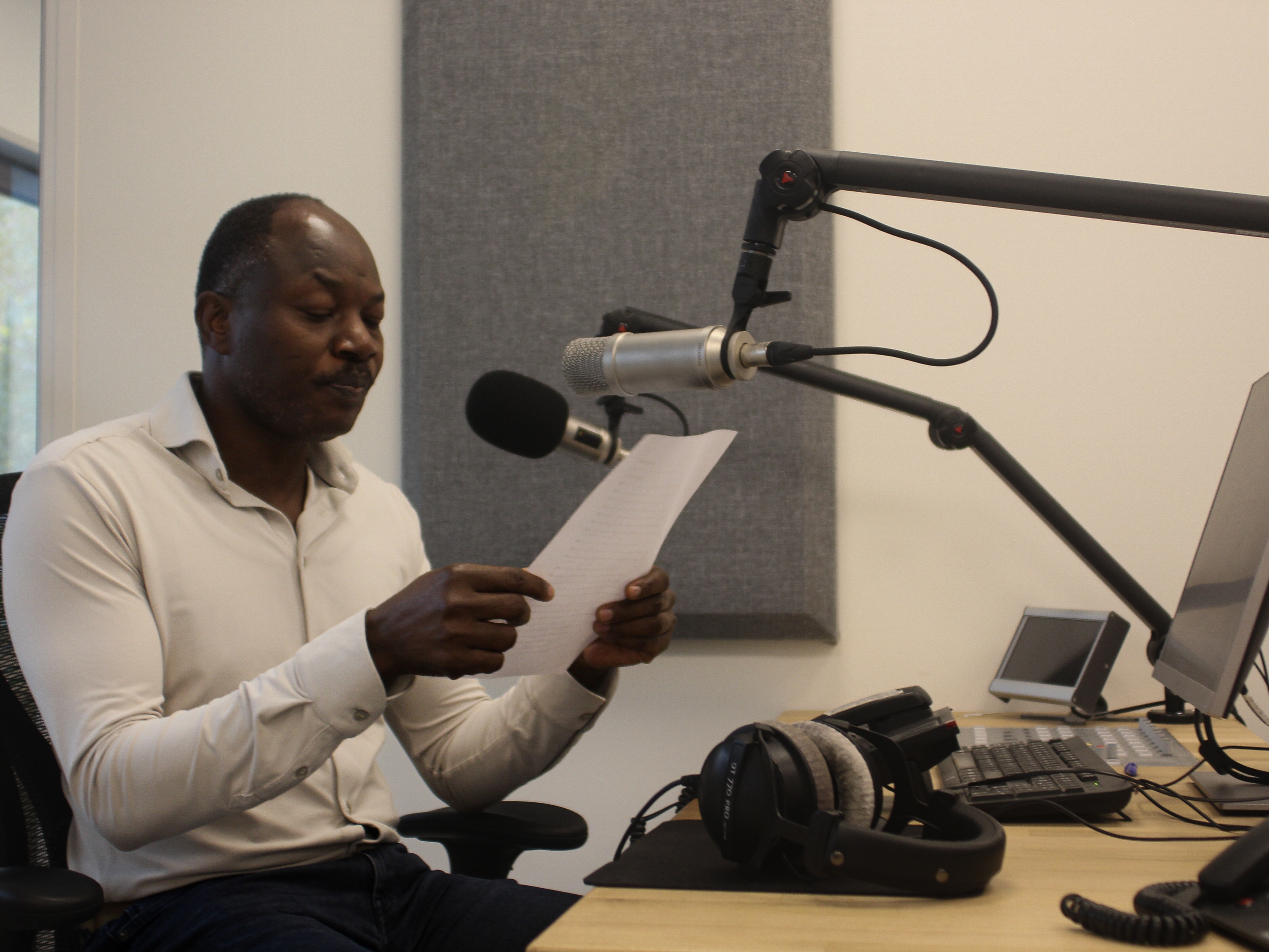 Global Aid Cuts Threaten Radio Lifeline for Sudan