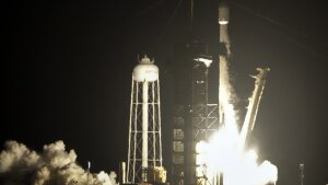 A SpaceX Falcon 9 rocket lifts off with a payload of a pair of lunar landers at the Kennedy Space Center in Cape Canaveral, Fla., Wednesday, Jan. 15, 2025.