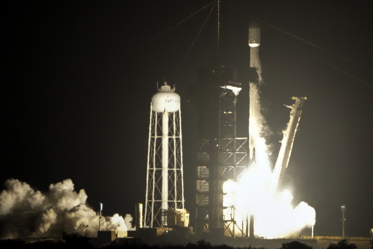 Defunct part of SpaceX Falcon 9 rocket will slam into the moon