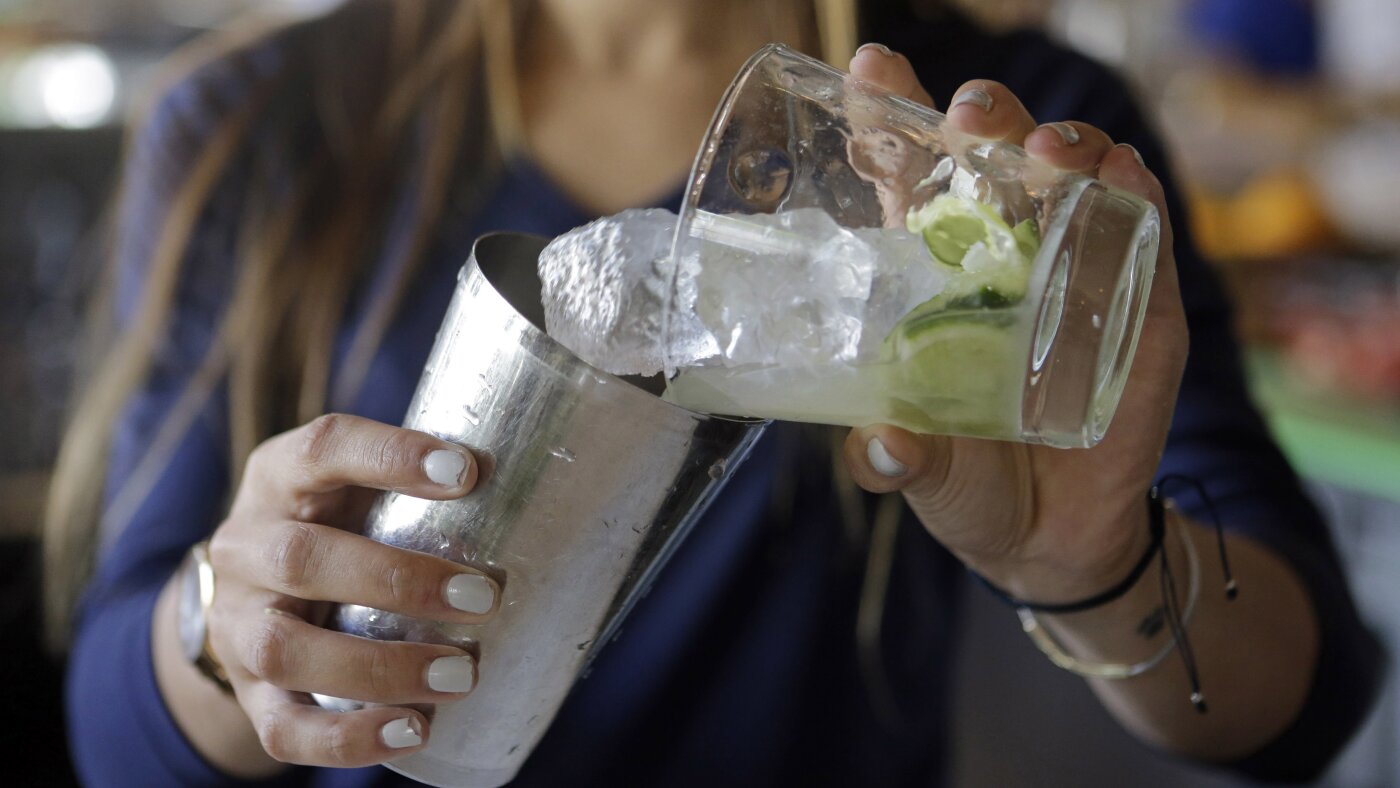 Trade tensions shake up Brazil's caipirinha spirit