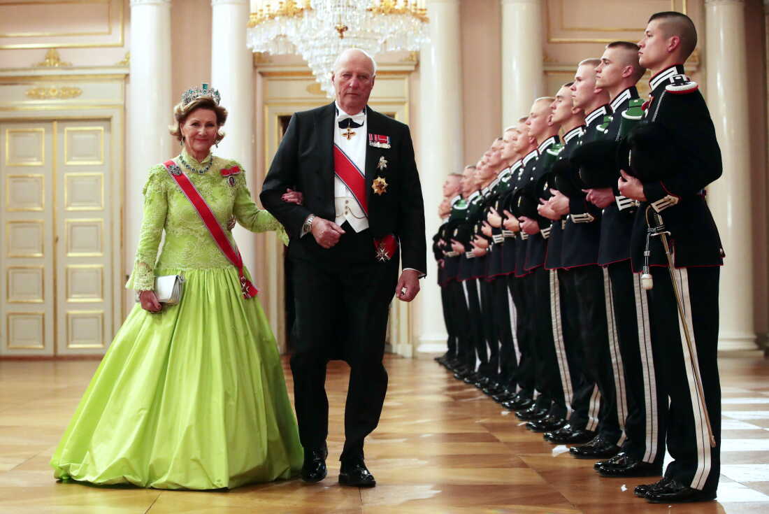 Norway's King Harald and Queen Sonja arrive at a gala dinner to celebrate their 80th birthdays, at the Royal Palace in Oslo, May 9, 2017.