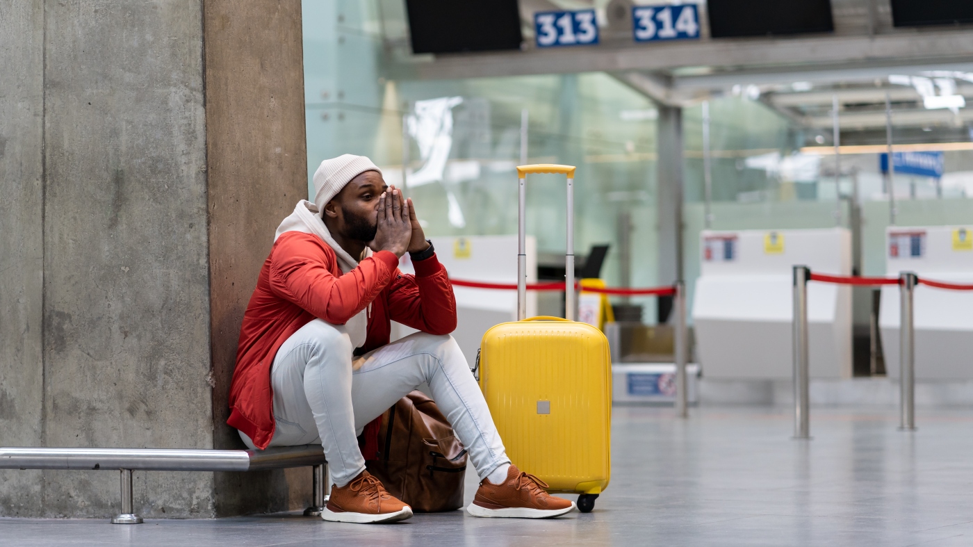 5 mood-boosting techniques to help lower holiday stress and travel anxiety : NPR 5 mood-boosting techniques to help lower holiday stress and travel anxiety : NPR