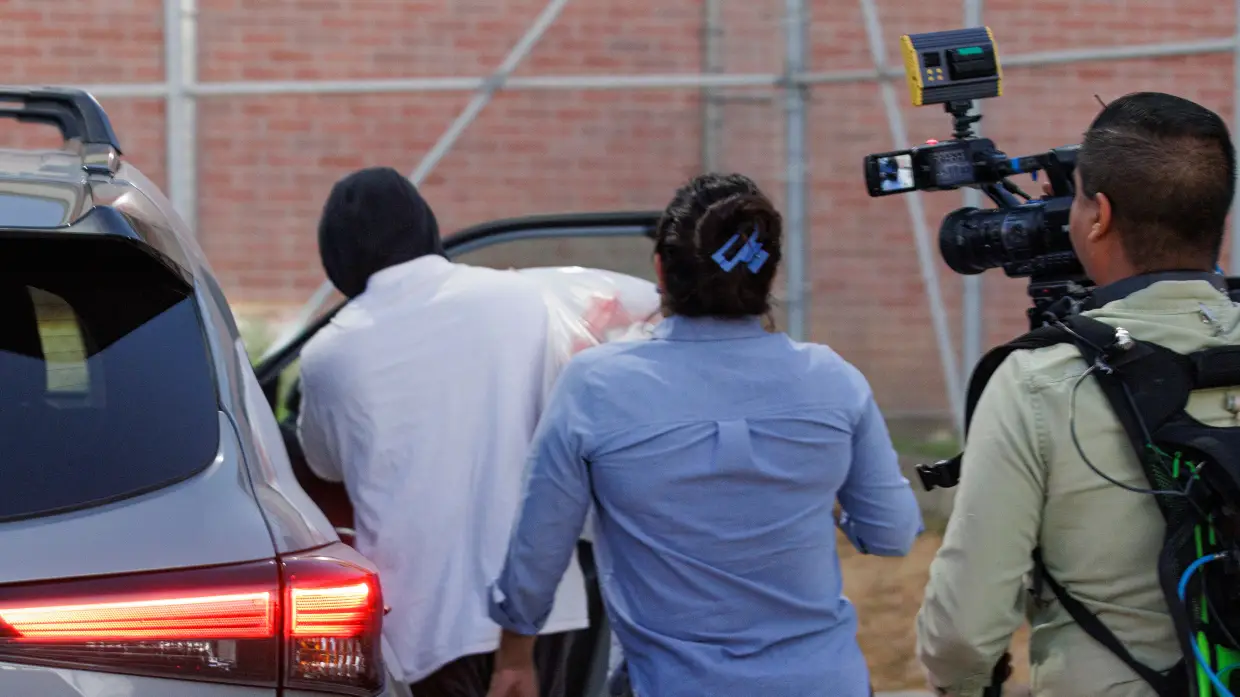 ICE officer faces federal charges for lying over shooting of Venezuelan immigrant