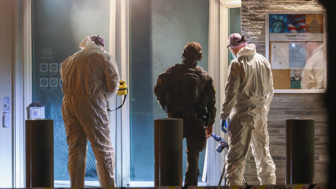 Police examine an explosion exterior the U.S. Embassy in Oslo : NPR